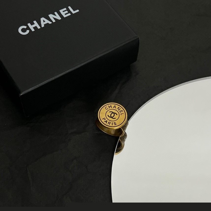 Ch*el rings